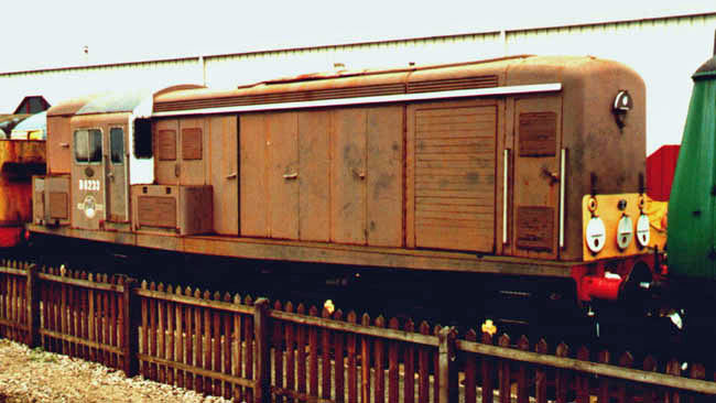 D8233 at Crewe in 2000